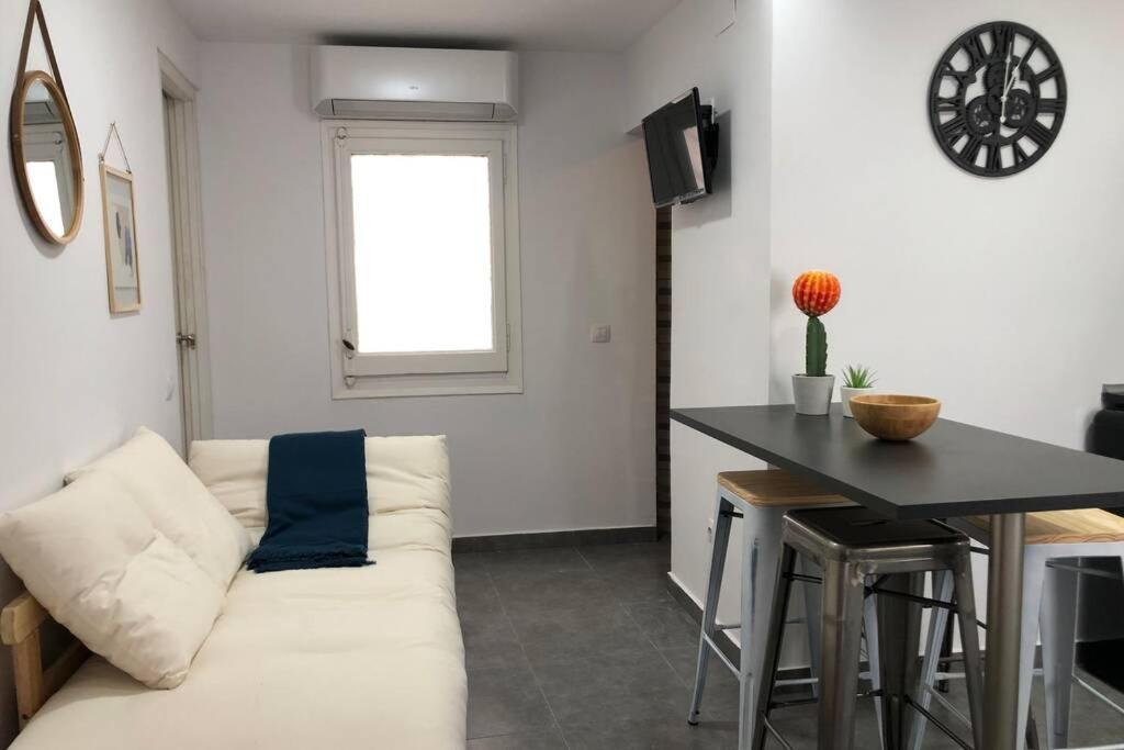 شقة M4 Cool Terrace. 1 Min To Metro. 15 Min To Center إسبلوغيس ذي يوبريغات المظهر الخارجي الصورة